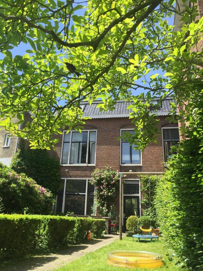 Bed And Breakfast De Oude Pastorie Sneek Exterior foto